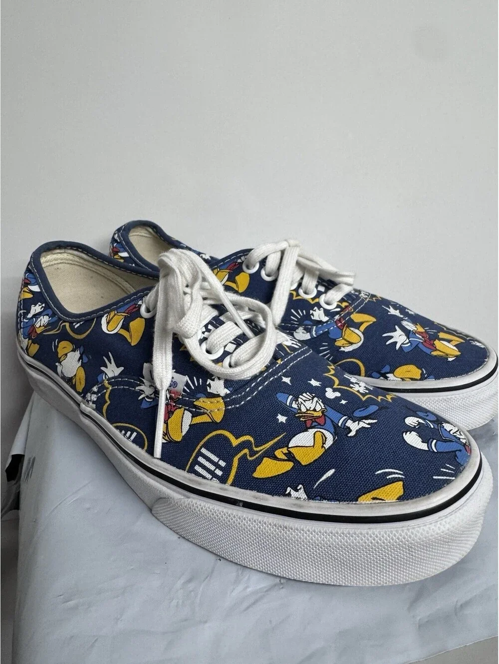 Vans Disney Donald Duck Authentic Sneakers Blue Canvas Shoes Men 7 Women 8.5